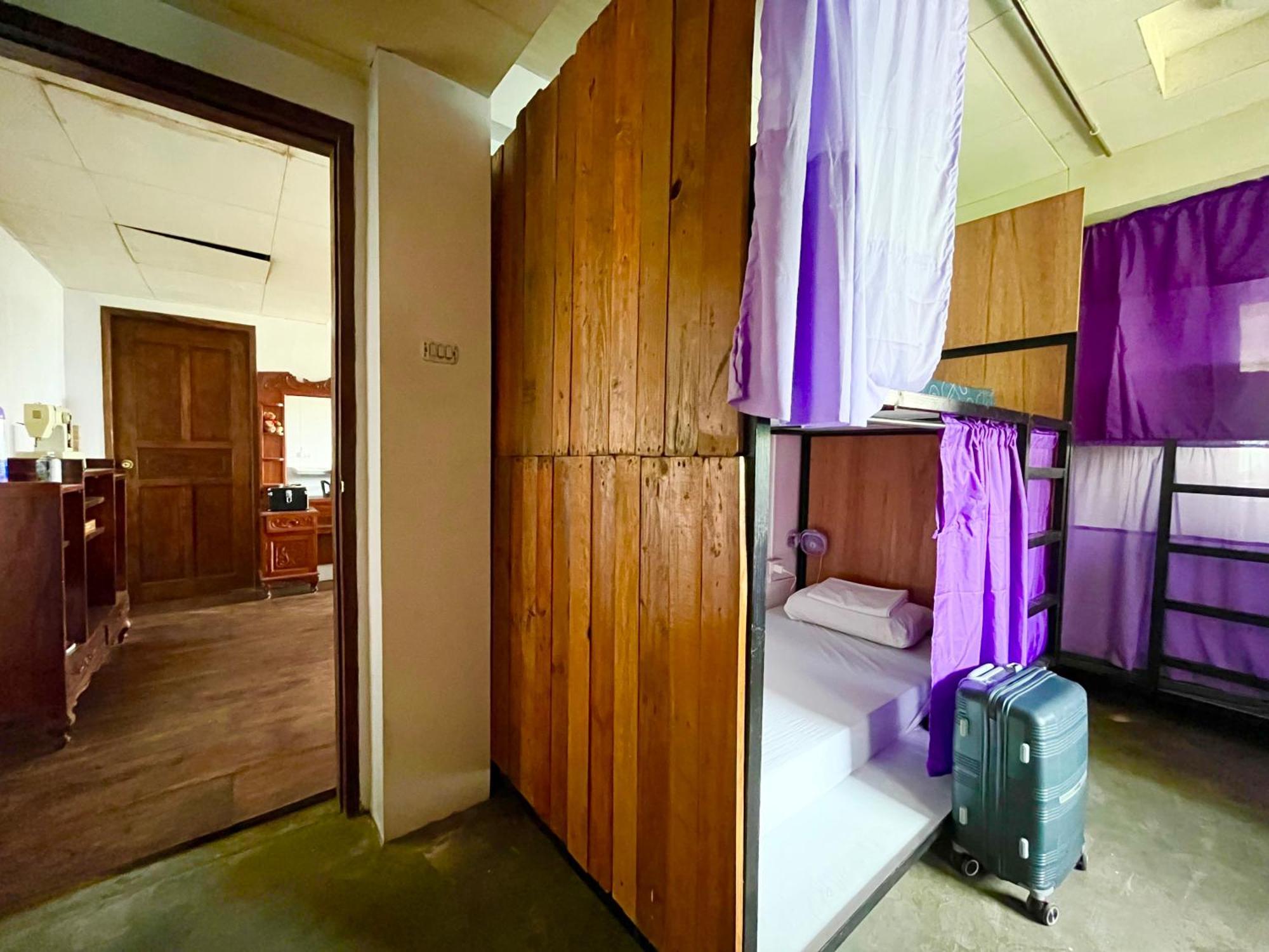 Uncharted Hostel Пуэрто-Галера Экстерьер фото